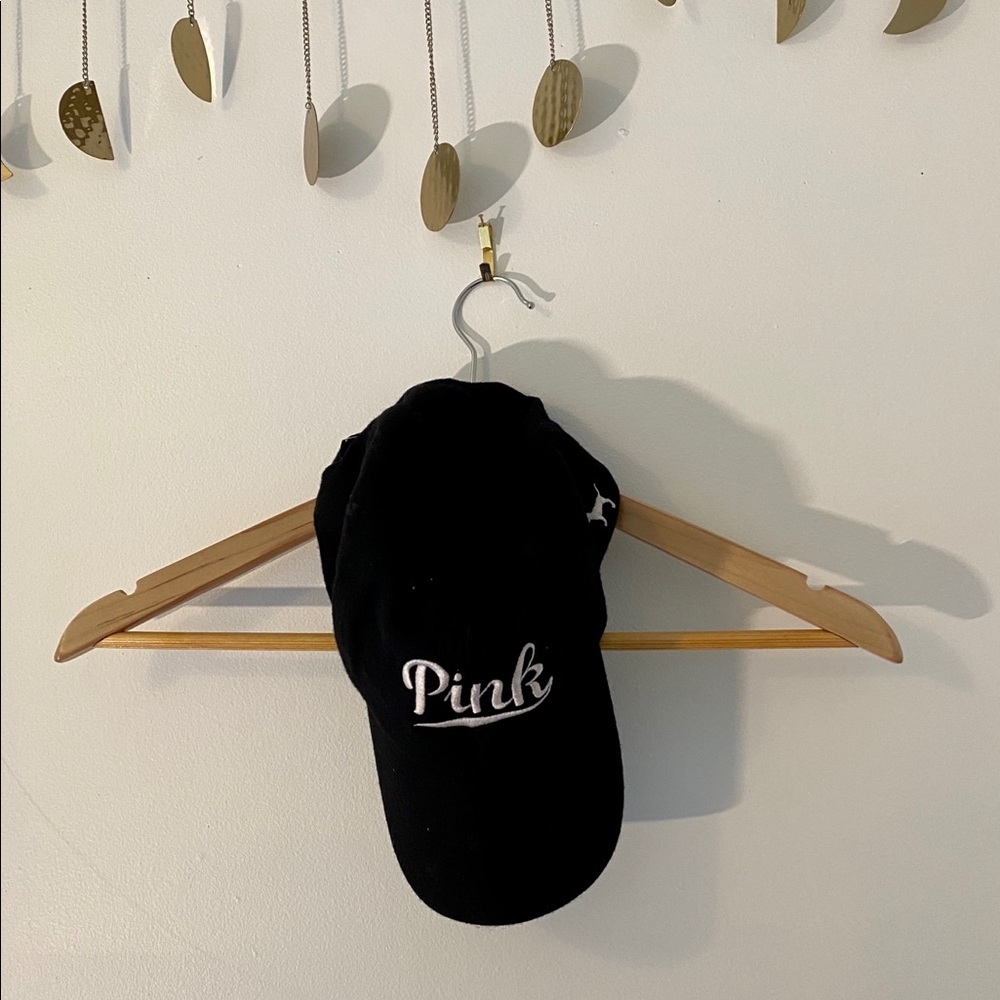 Vs “pink” black sports hat